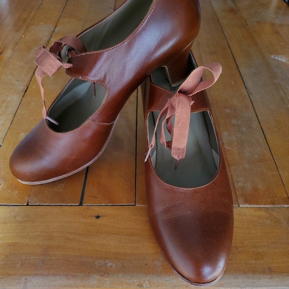 "Charlotte" vintage-inspired shoes by memery